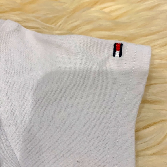 Tommy Hilfiger White 3 Button Polo in Size 24M - Picture 3 of 5